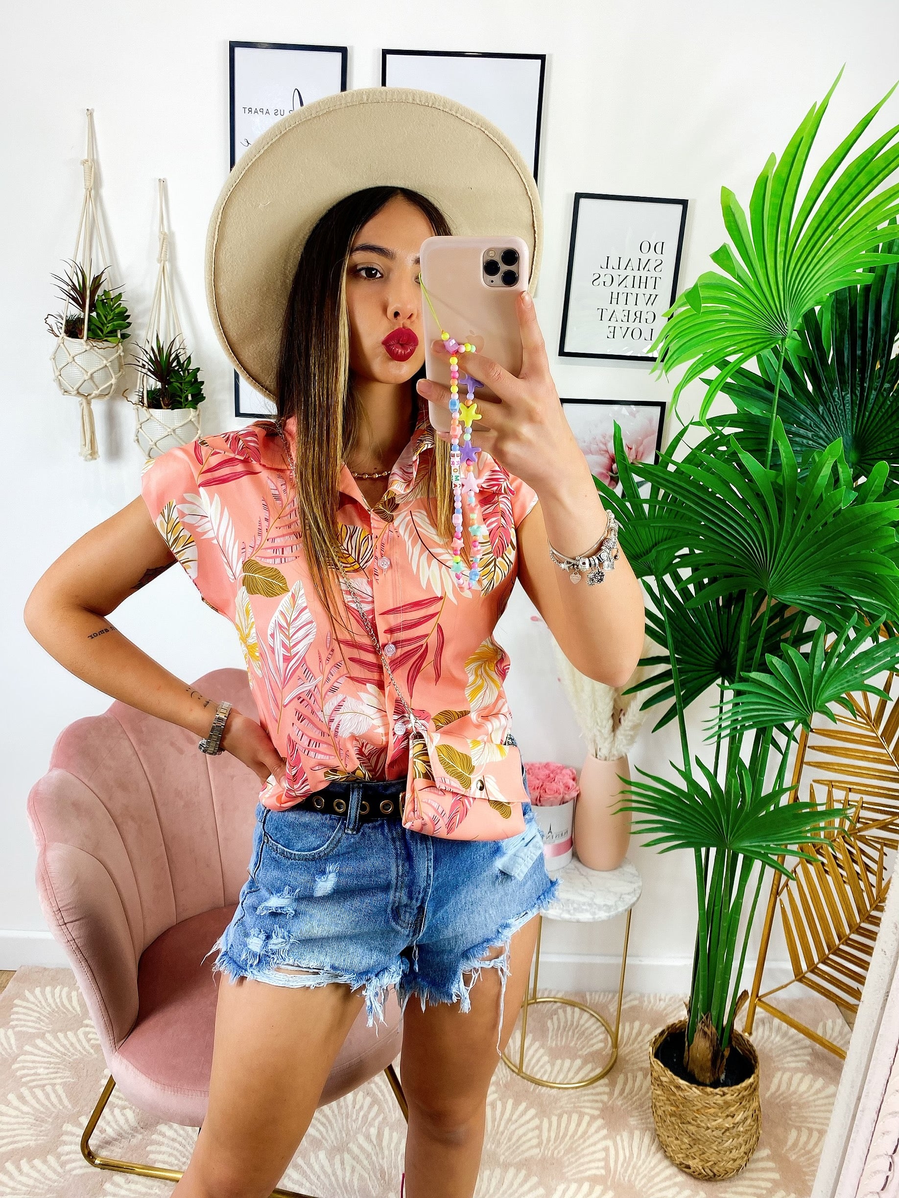 Camicia smanicata floreale con borsetta base Rosa - R.a. Boutique 