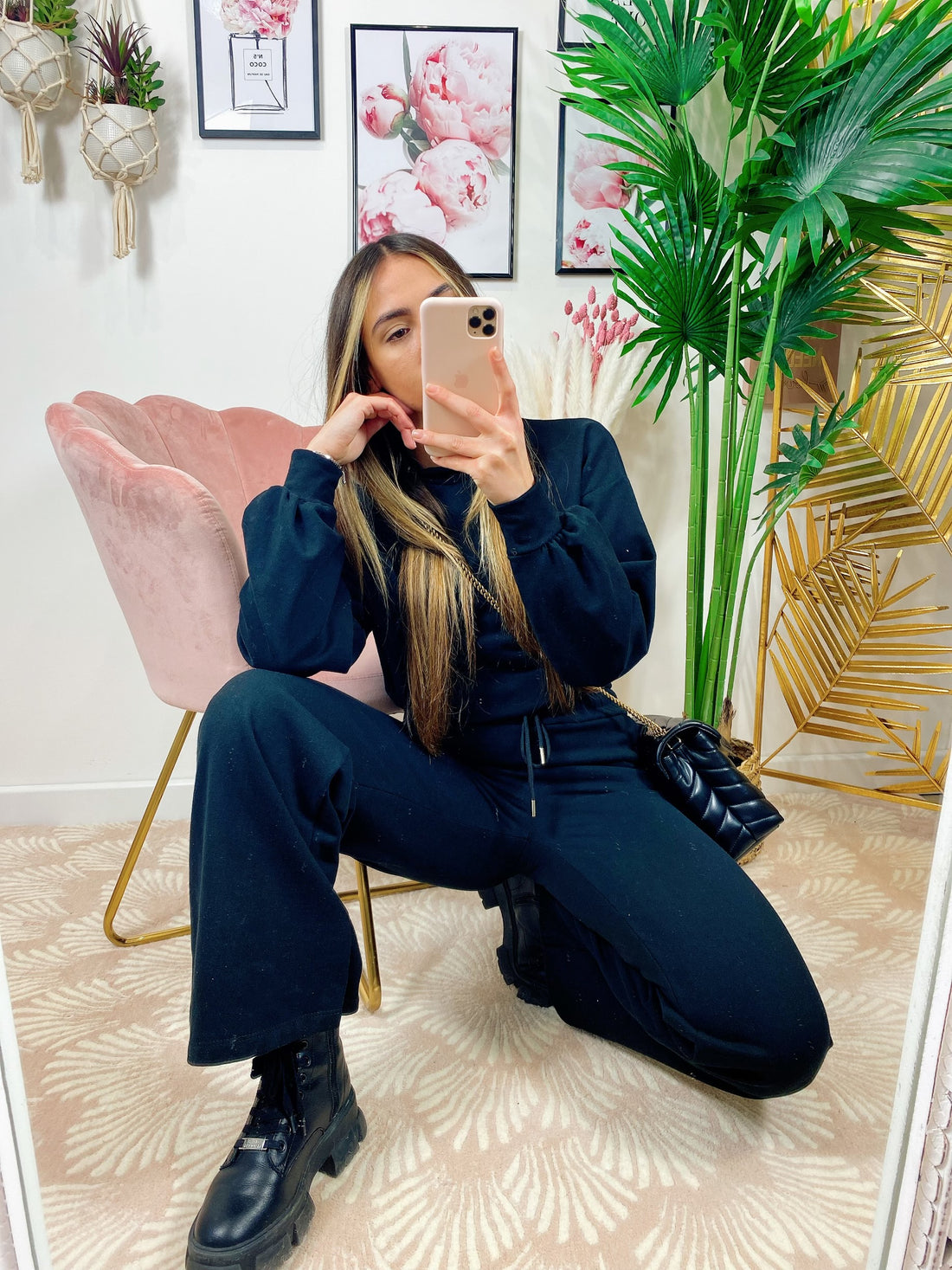 Jogger gamba larga e croptop nera - R.a. Boutique 