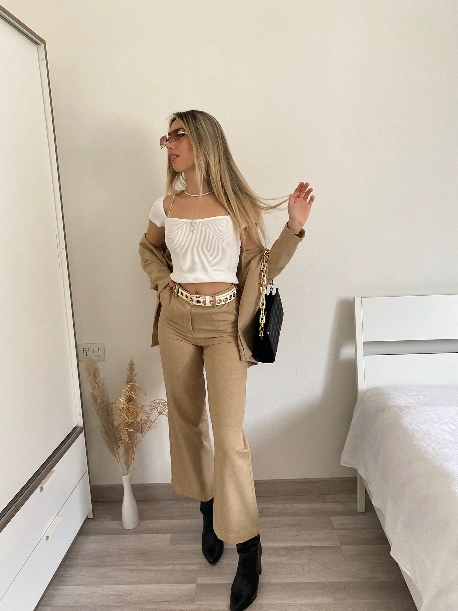 Completo giacca e pantalone beige - R.a. Boutique 