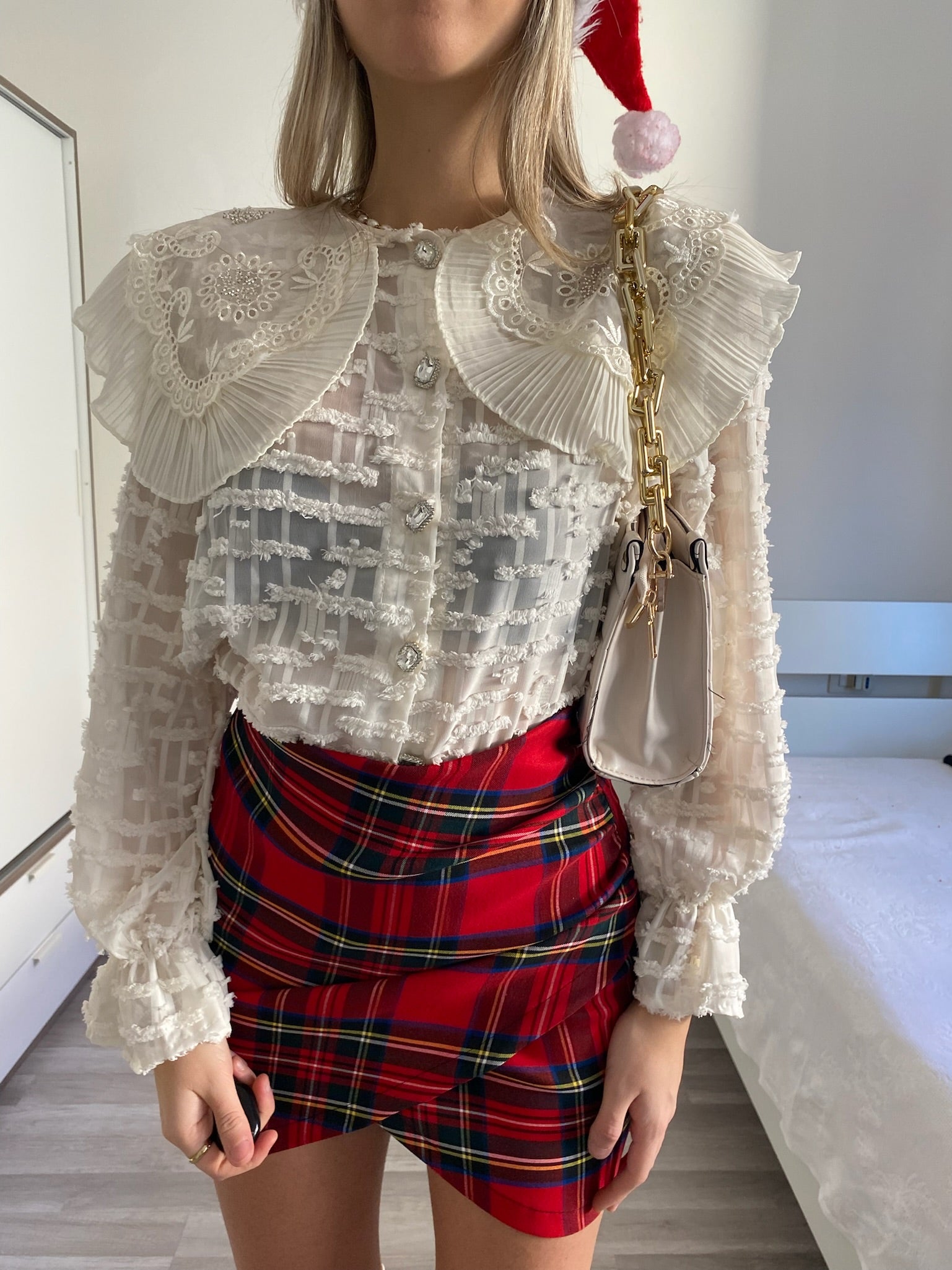 Camicia in pizzo beige con ricami - R.a. Boutique 