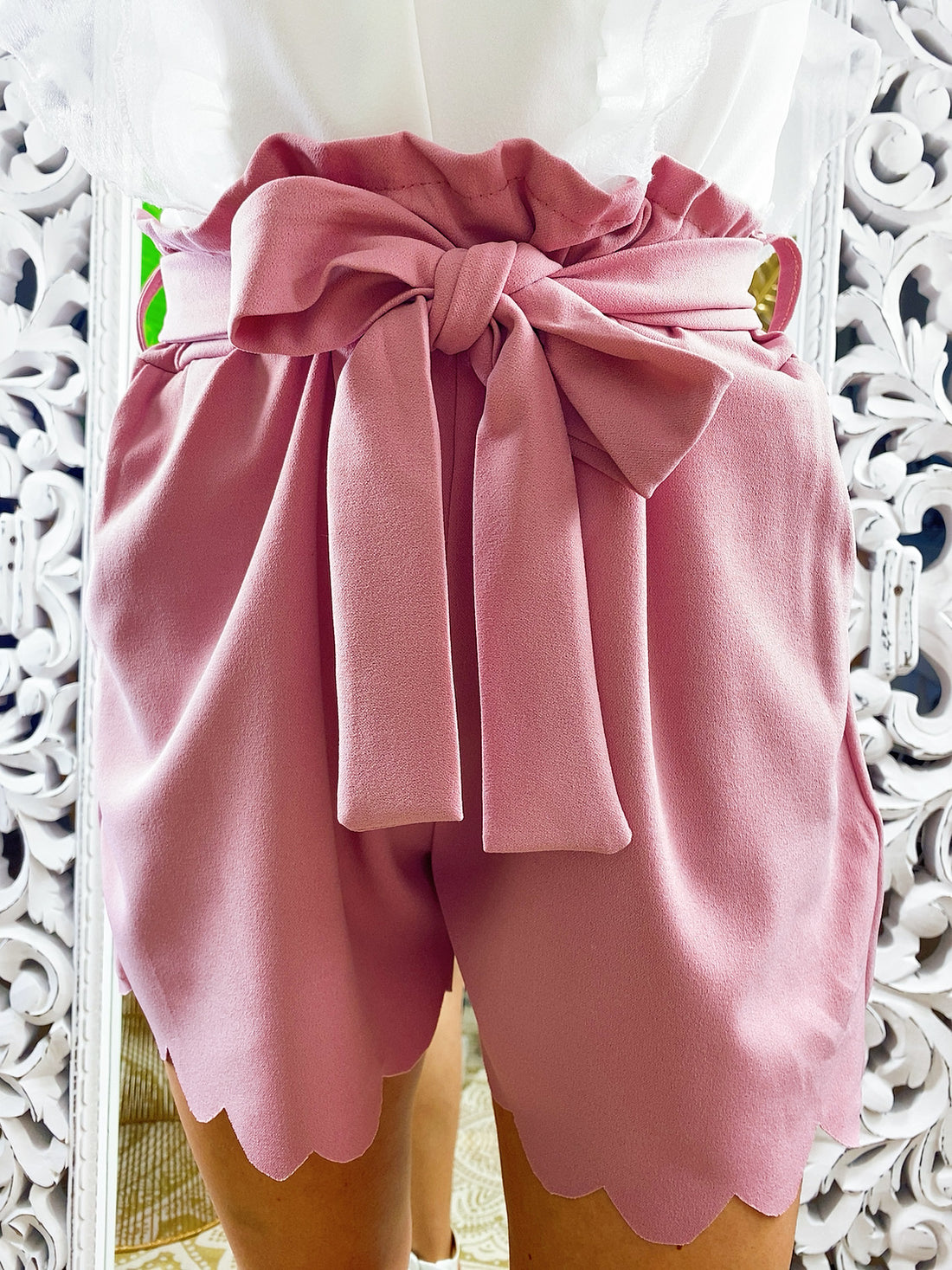 Short con fiocco orlo ondulato - R.a. Boutique 