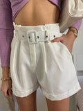 Short bianco con cintura - R.a. Boutique 