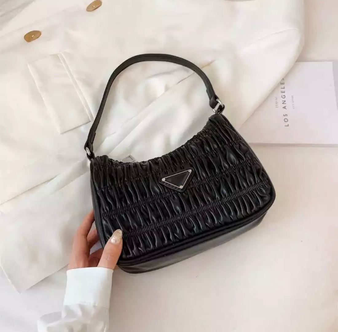 Pochette a mano nera - R.a. Boutique 