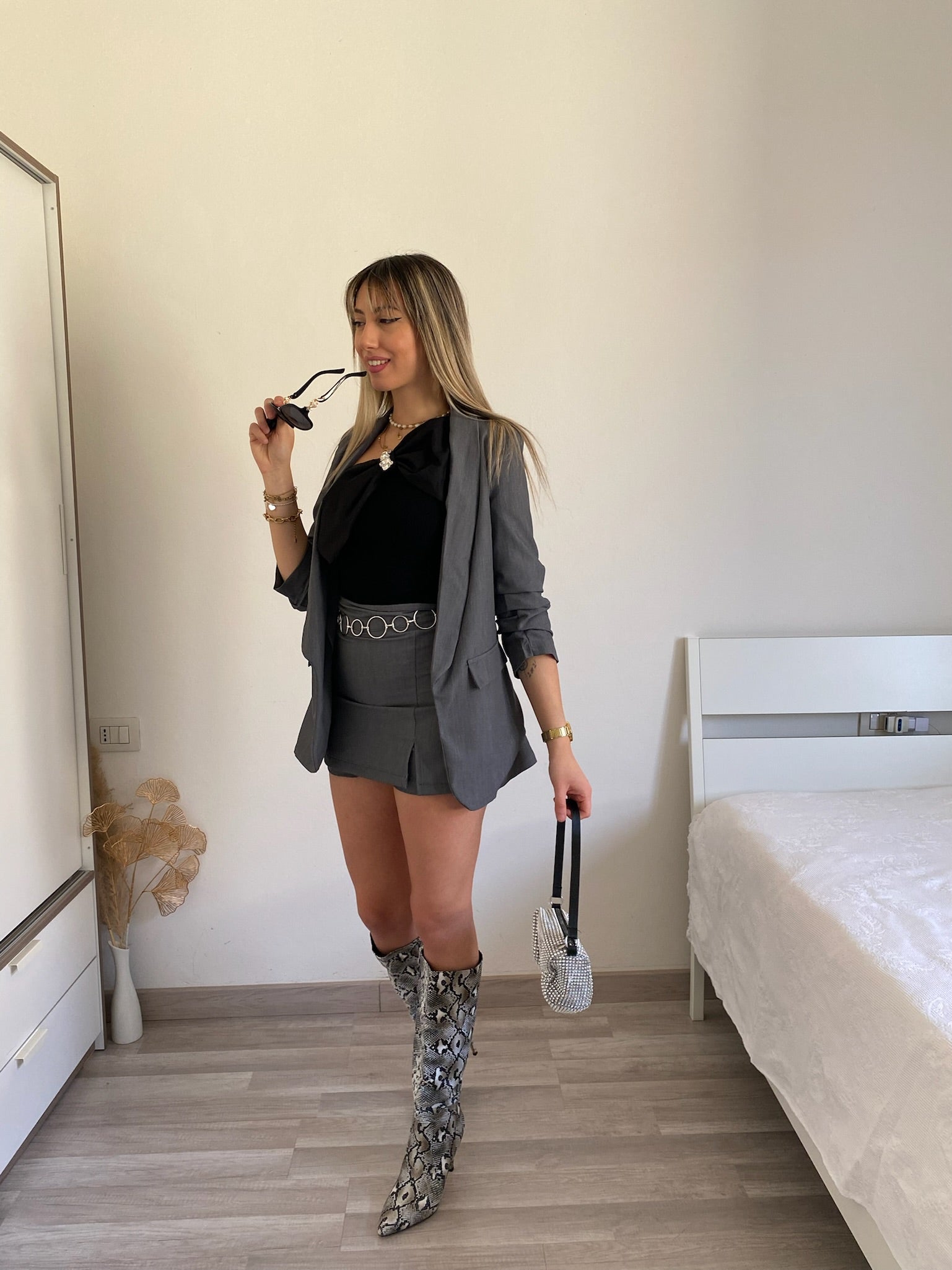 Completo giacca e gonna grigio - R.a. Boutique 