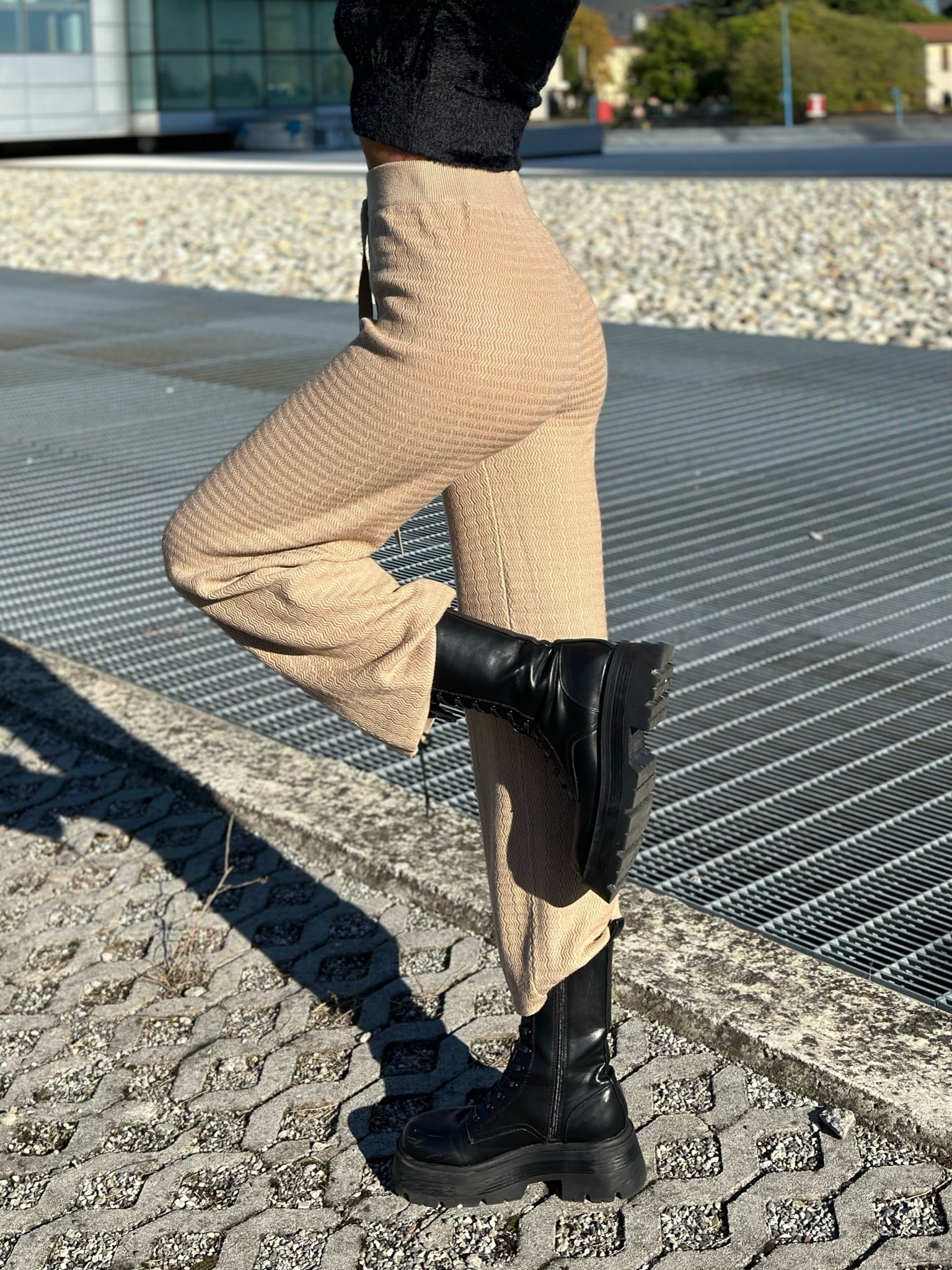 Pantalone di lana ampio beige - R.a. Boutique 