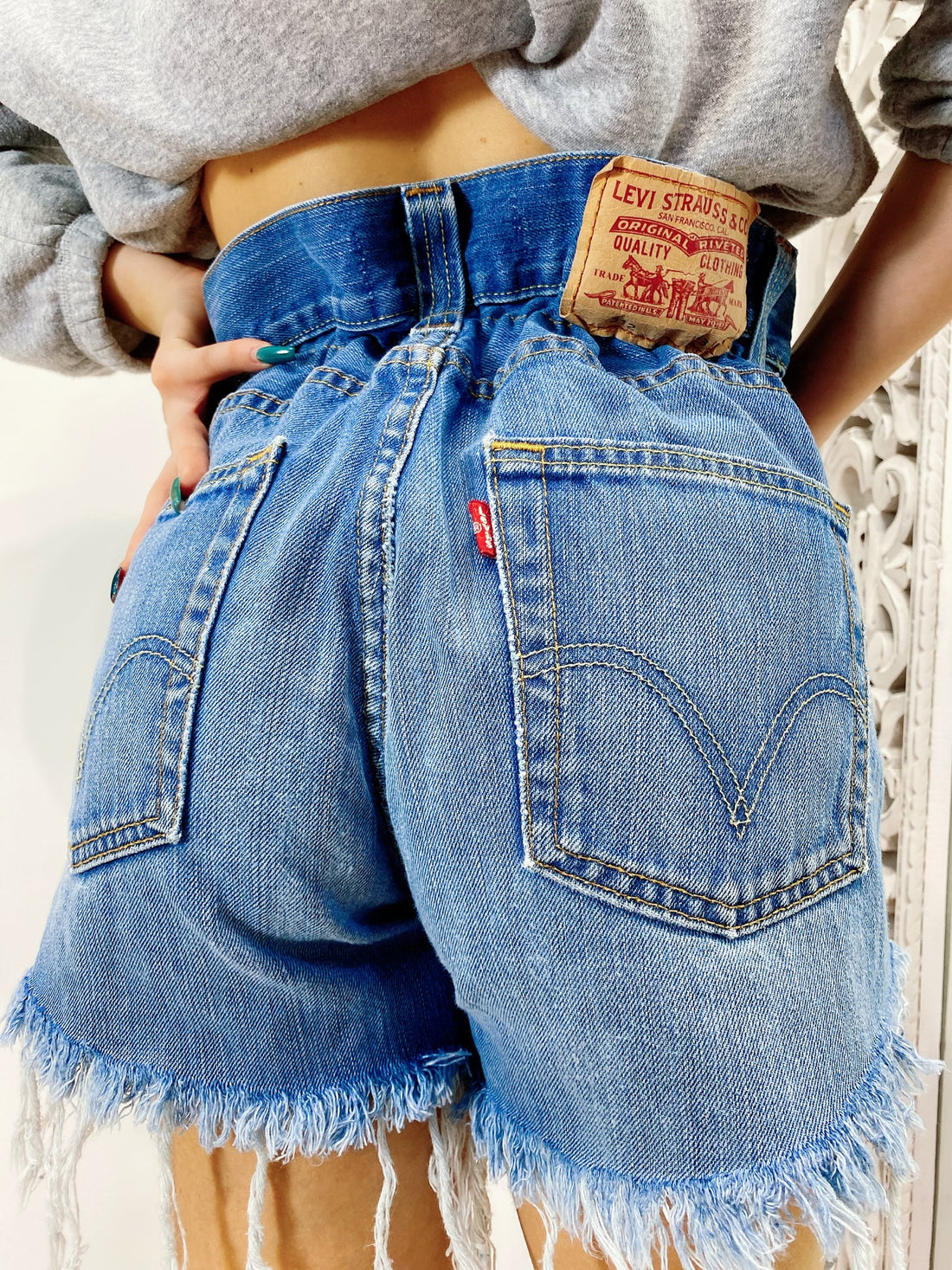 Short Levi’s Vintage bagno medio con strappi - R.a. Boutique 