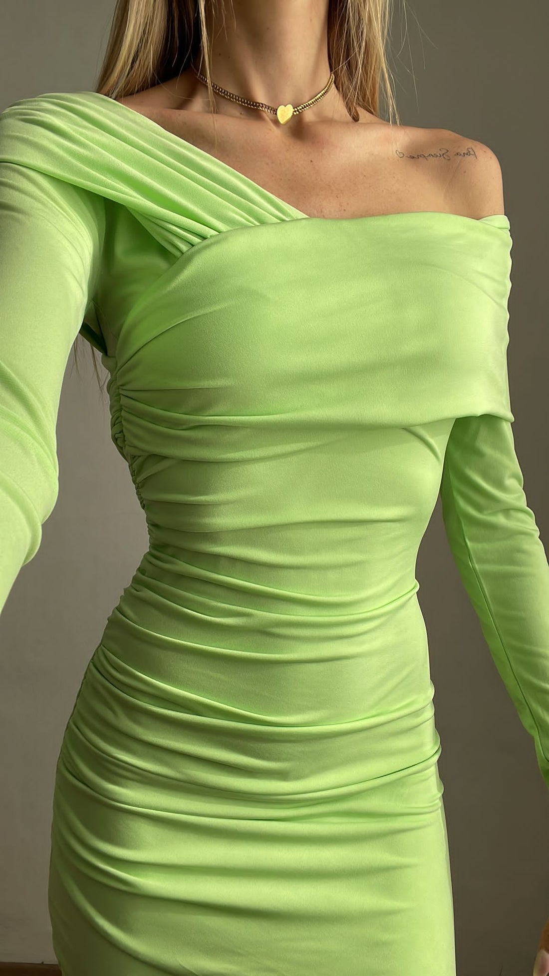 Abito menta con scollo a barchetta - R.a. Boutique 