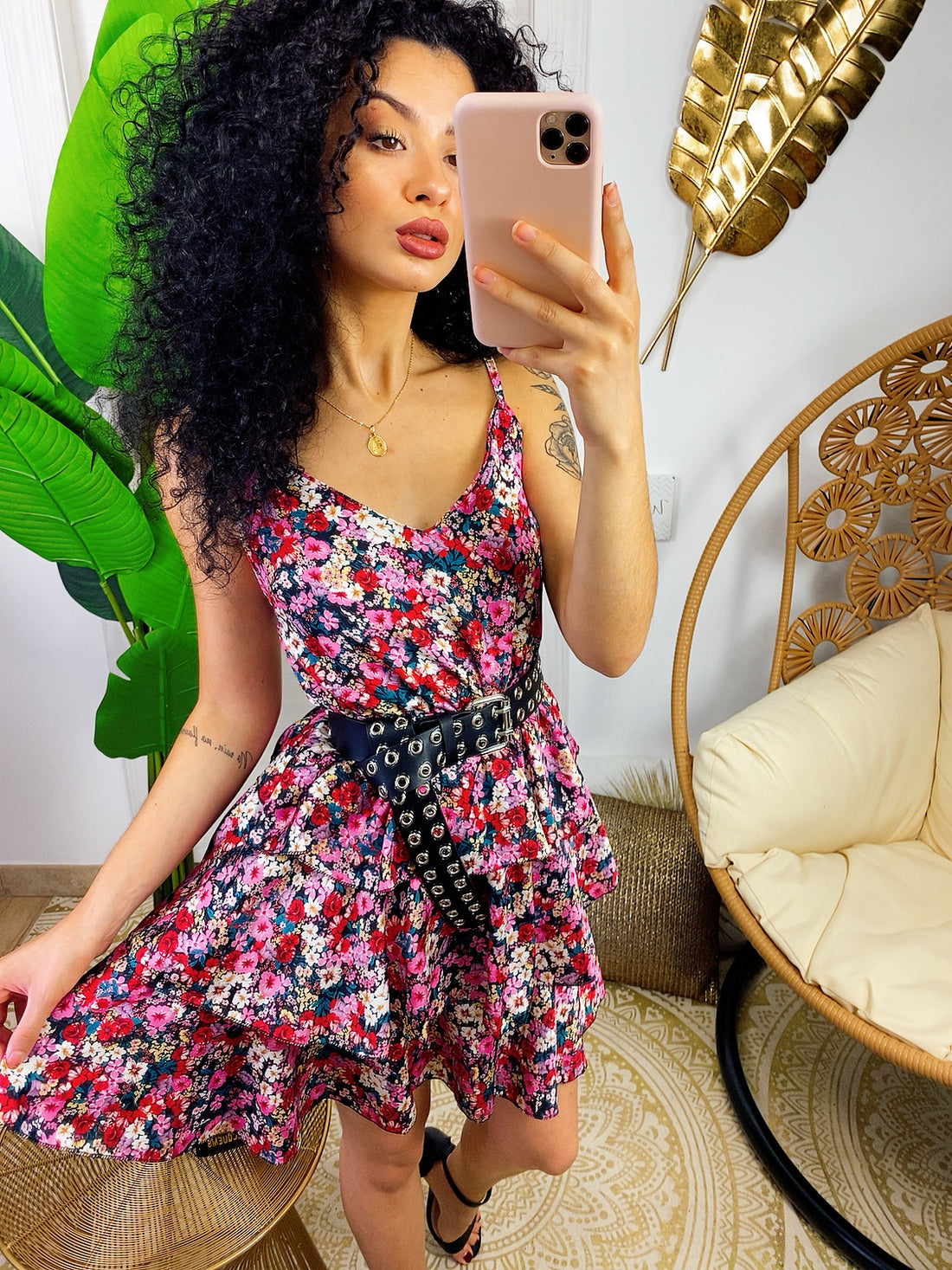 Abito a balze a fiori base nera - R.a. Boutique 