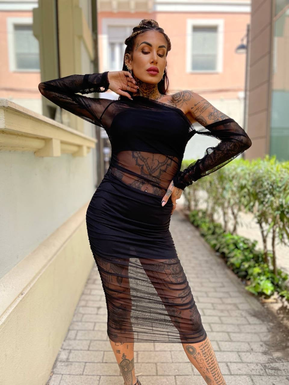 Abito lungo in velo con trasparenze - R.a. Boutique 