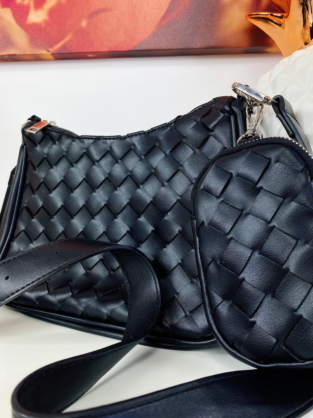 Tracolla nera con marsupio - R.a. Boutique 