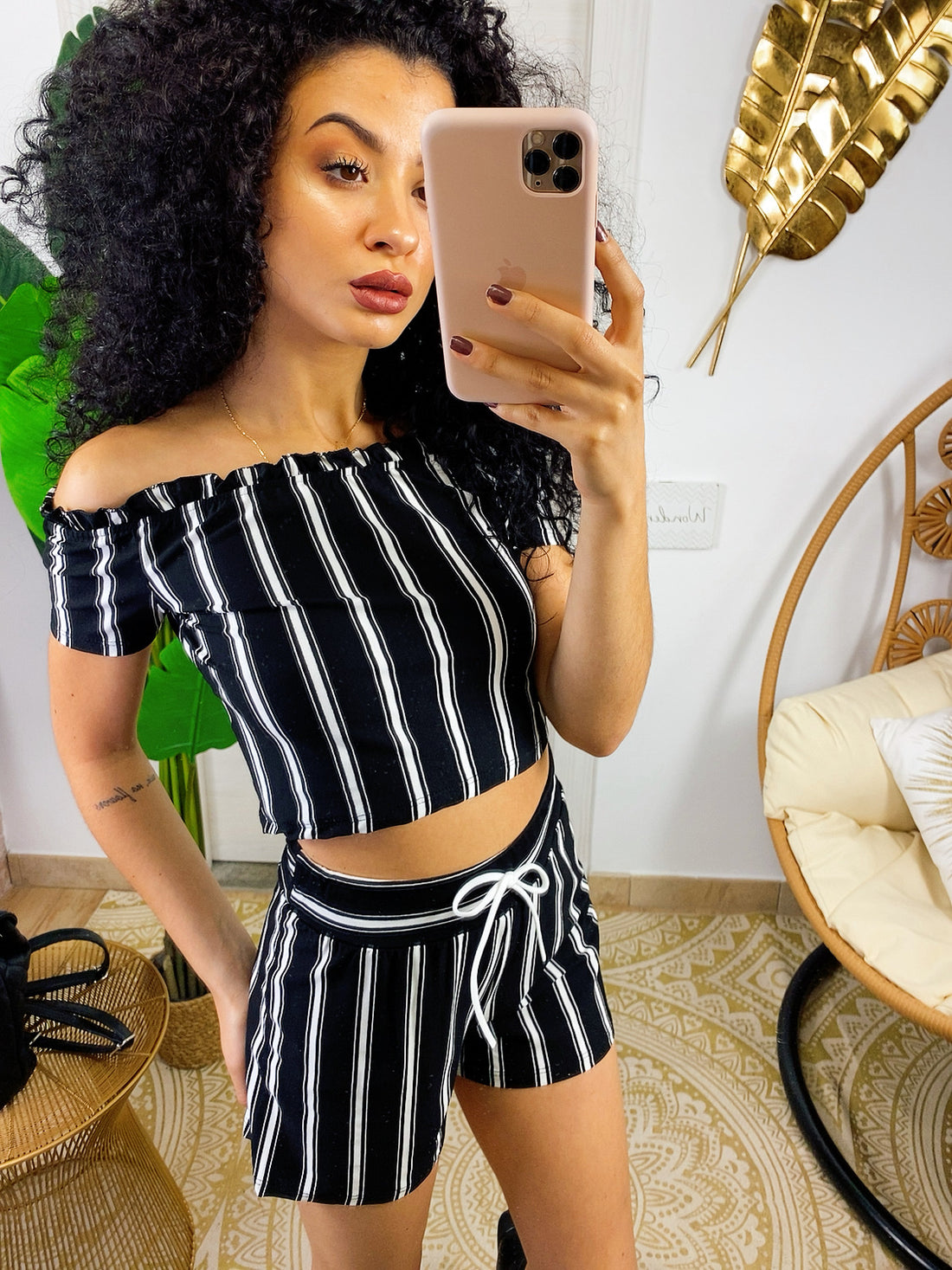 Completo sportivo maglia e pantaloncino nero a righe - R.a. Boutique 