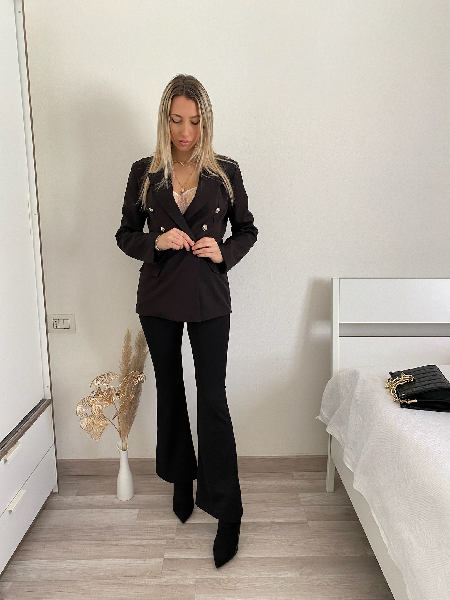 Pantalone a zampa nero - R.a. Boutique 