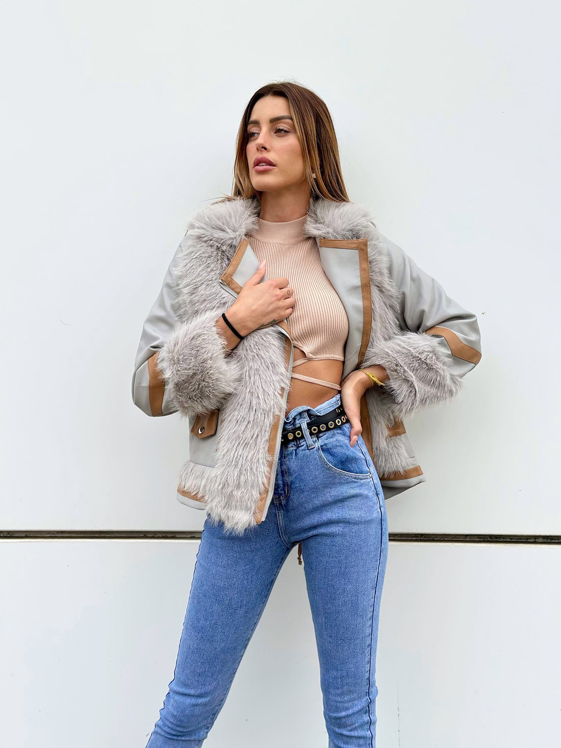 Giaccone grigio polvere dettaglio Camel - R.a. Boutique 