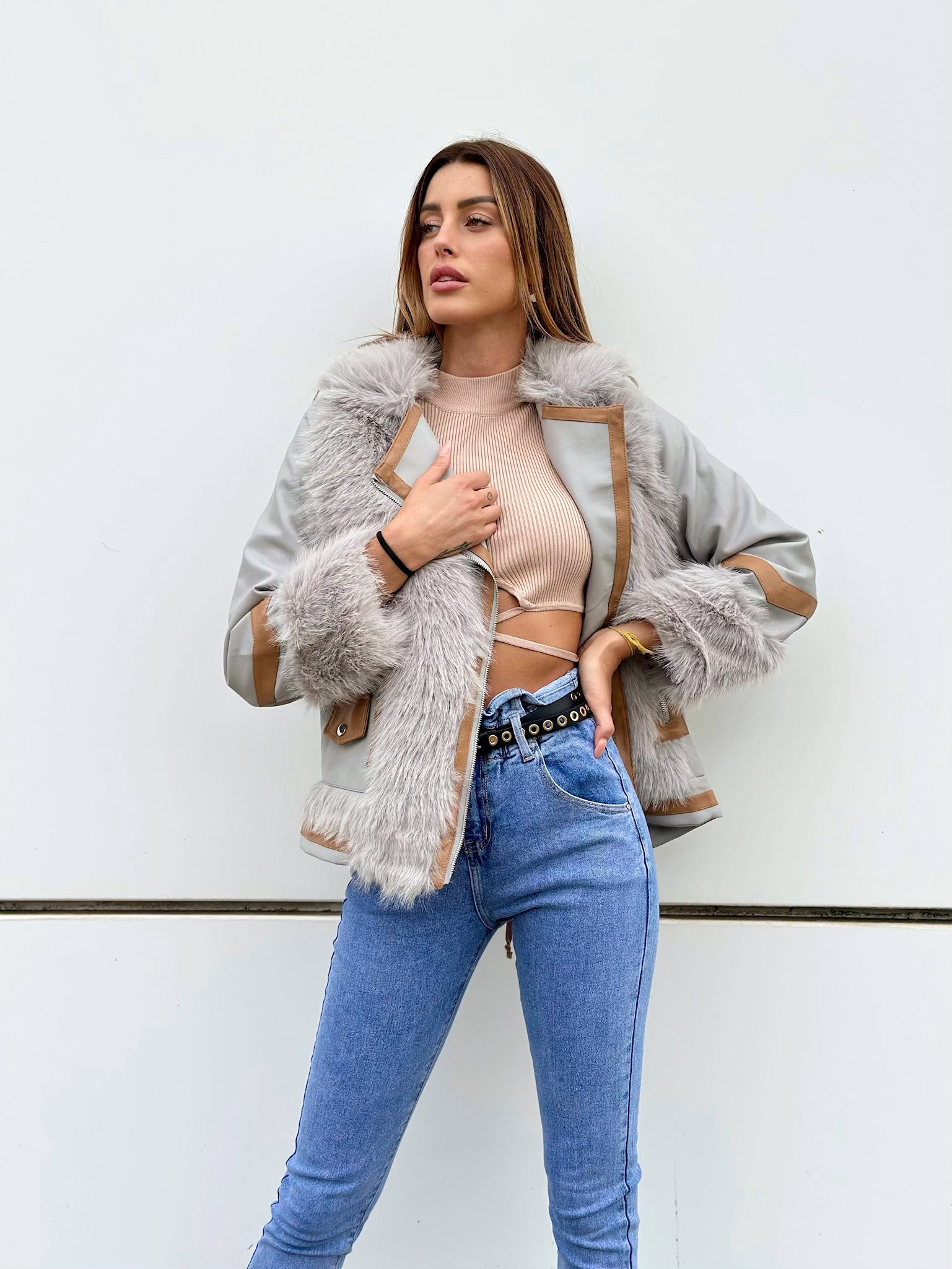 Giaccone grigio polvere dettaglio Camel - R.a. Boutique 