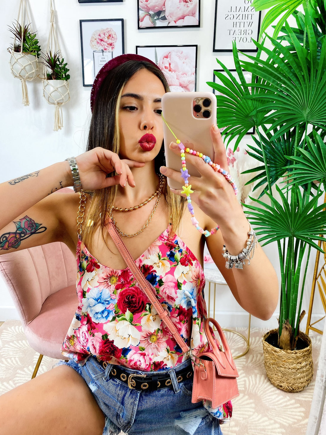 maglia floreale con catena base Rosa - R.a. Boutique 