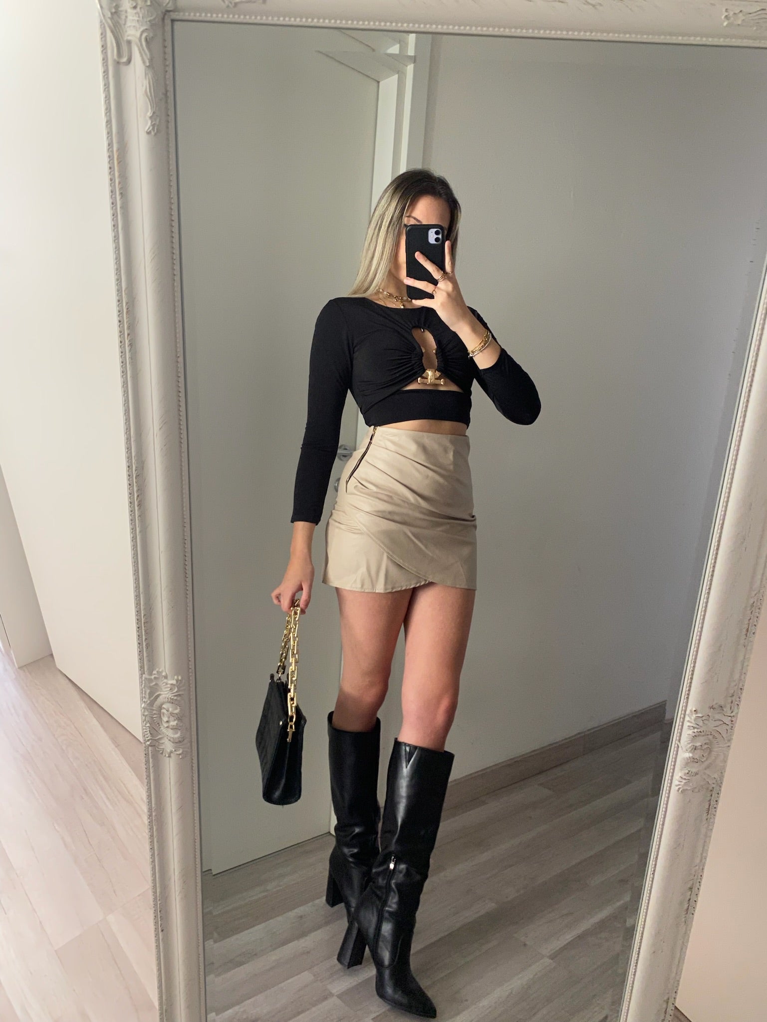 Gonna in ecopelle beige - R.a. Boutique 