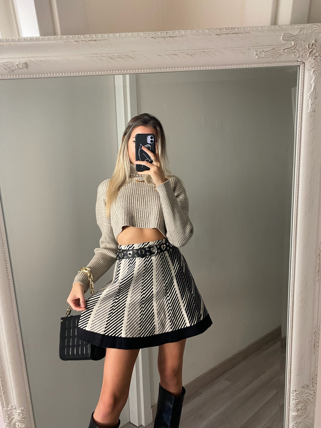 Maglione crop beige - R.a. Boutique 