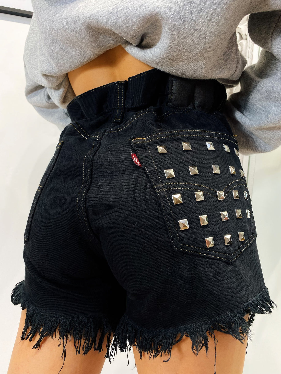 Short Levi’s Vintage con Borchie Nero - R.a. Boutique 