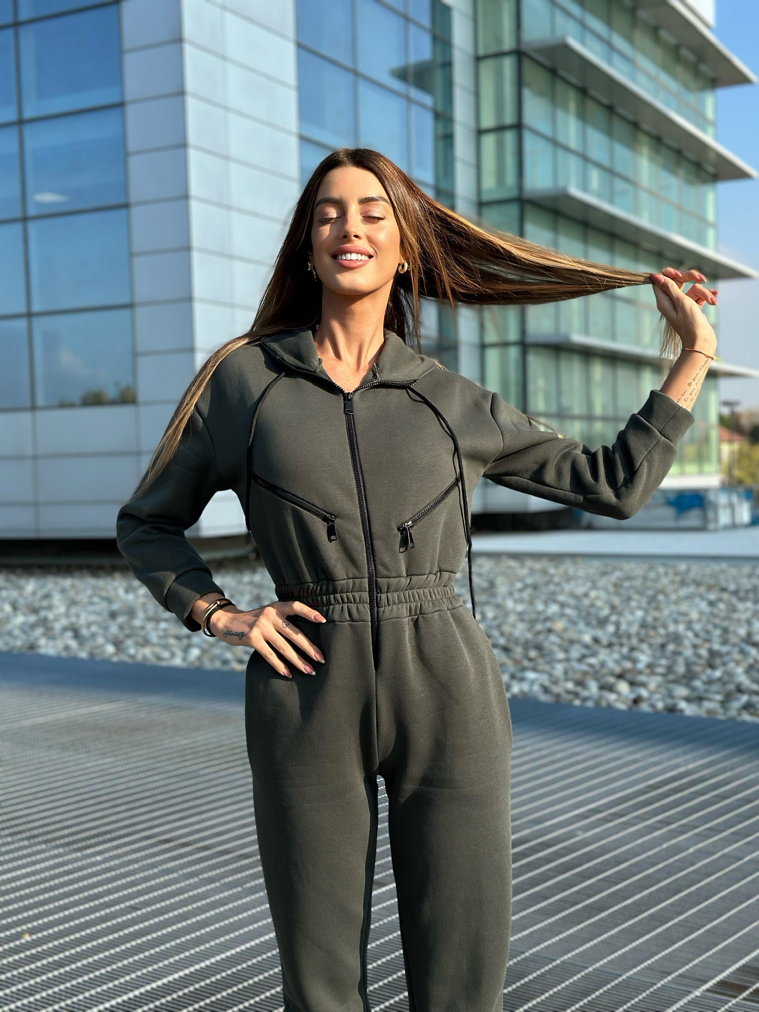 Peto verde militar con cremallera