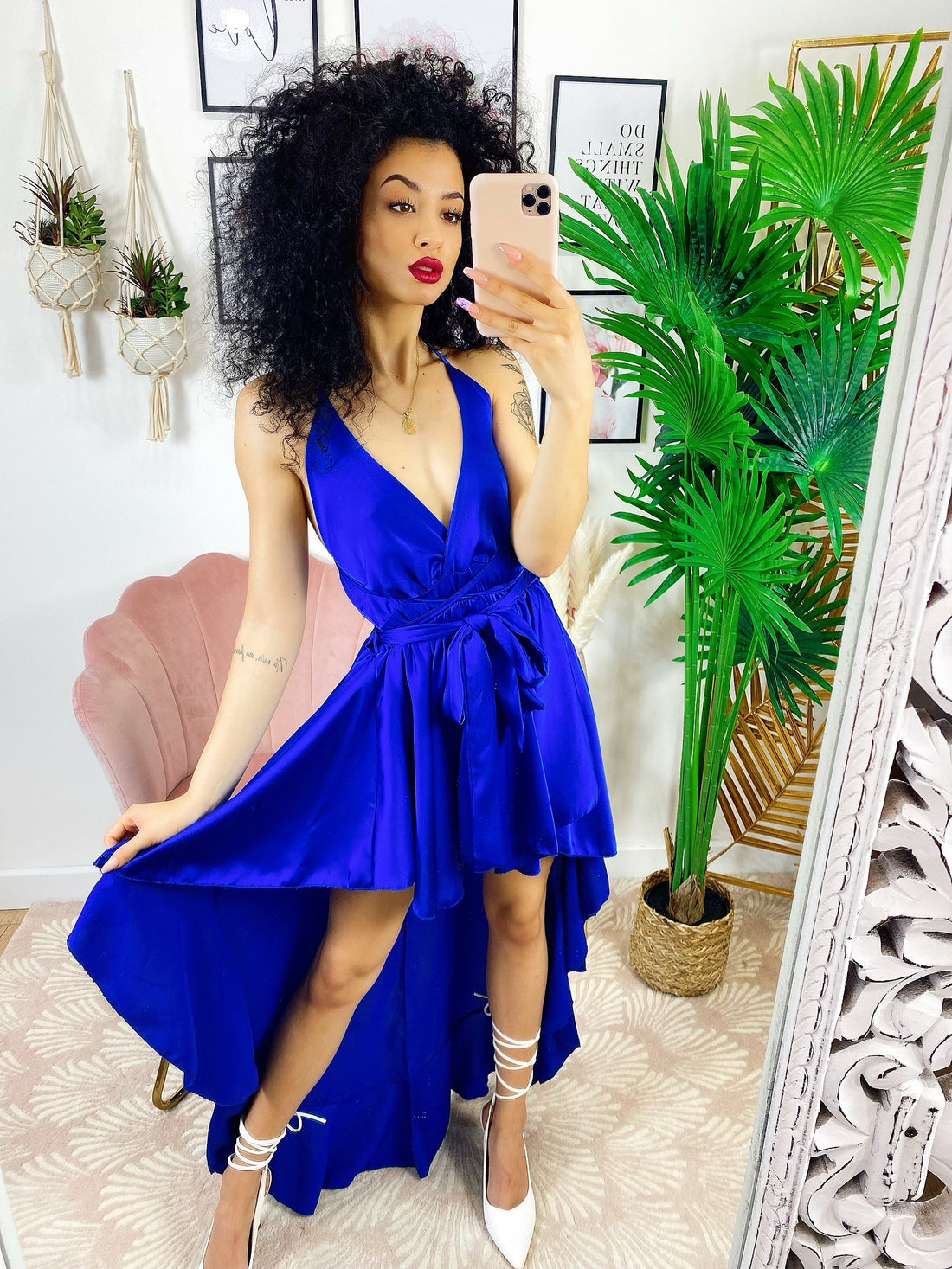 Abito in raso con gonna asimmetrica e incrocio blu - R.a. Boutique 