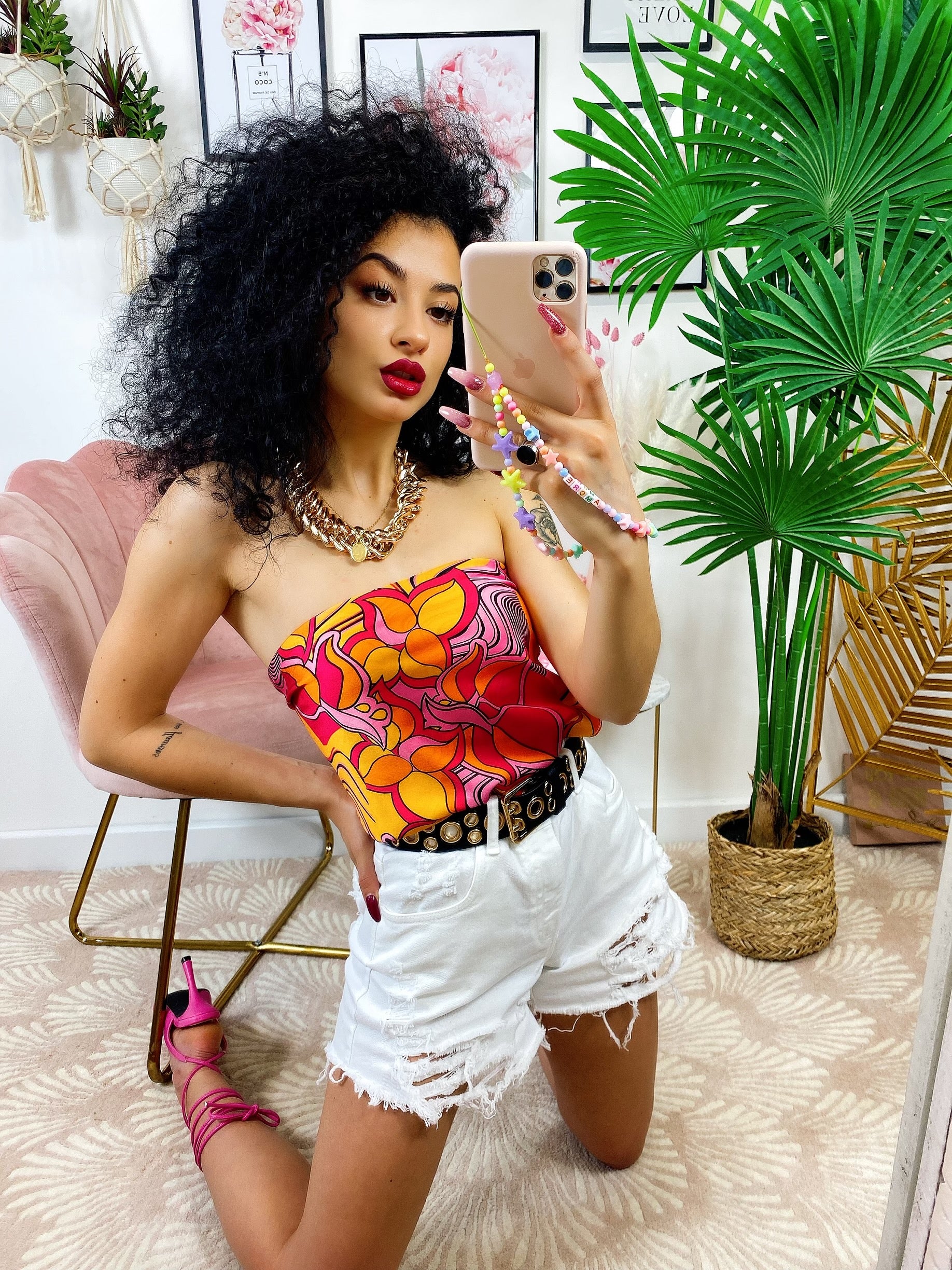 Top stampato con collana - R.a. Boutique 