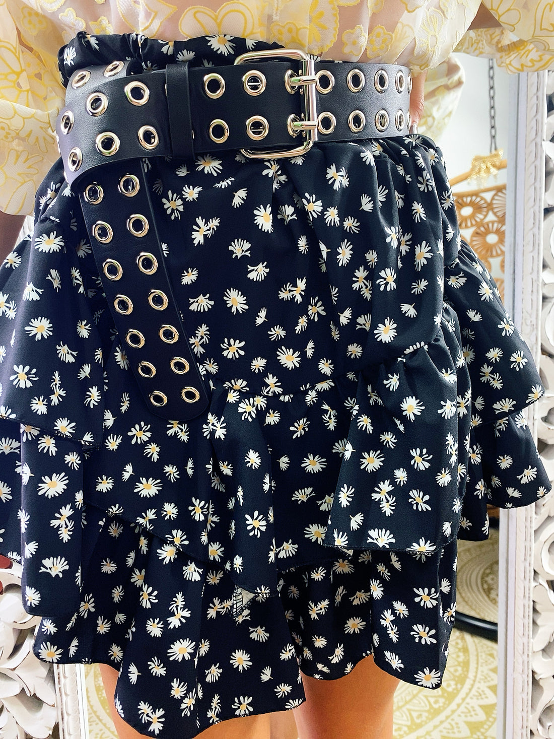 Gonna con balza e fiori asimmetrica - R.a. Boutique 