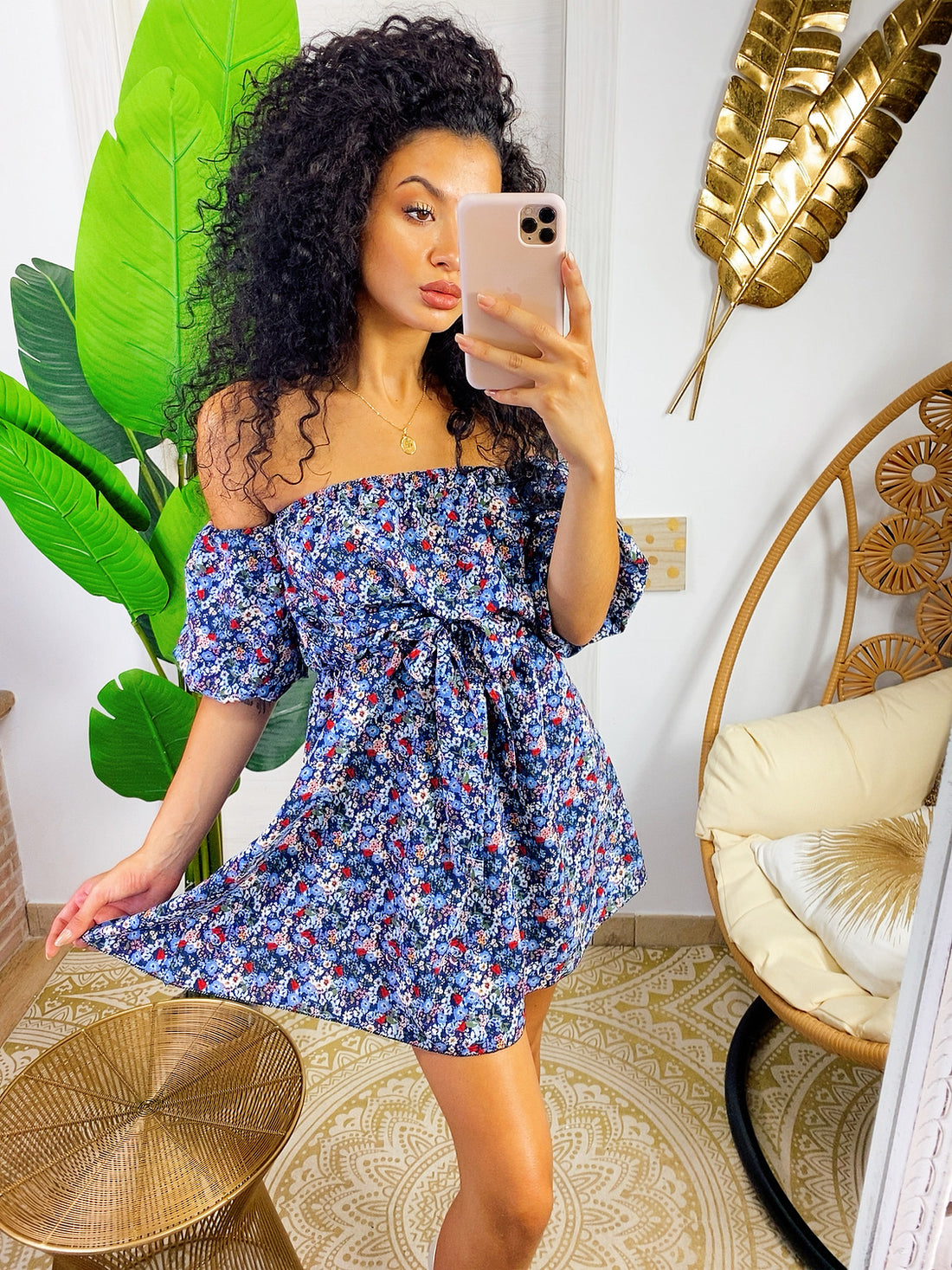 Abito azzurrino con scollo a barchetta - R.a. Boutique 