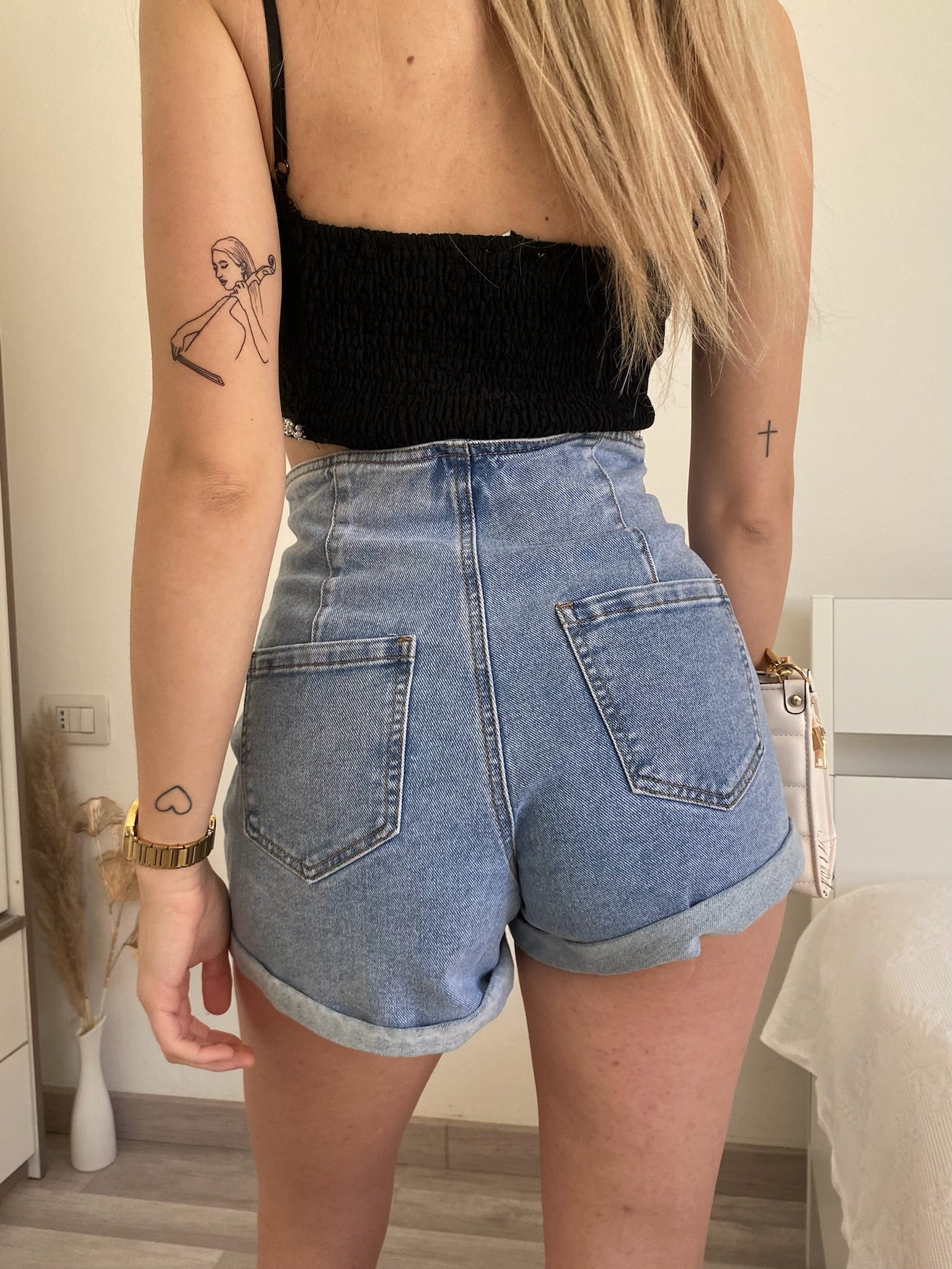 Top in pizzo con perle nero - R.a. Boutique 