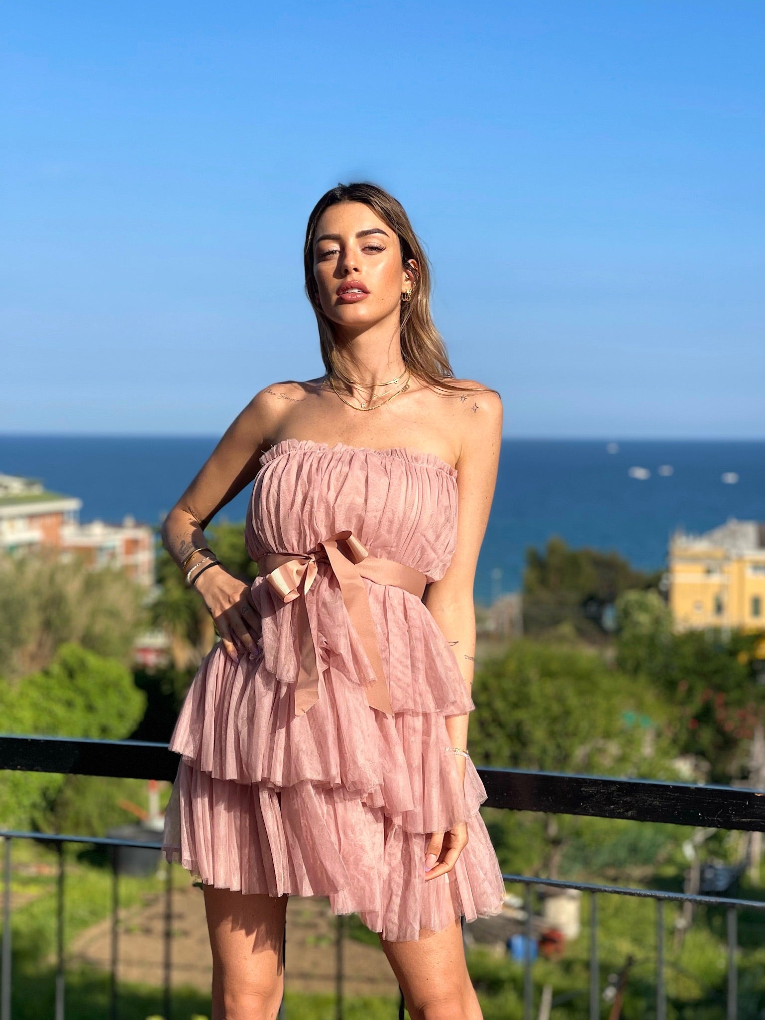 Abito in tulle a fascia cipria - R.a. Boutique 