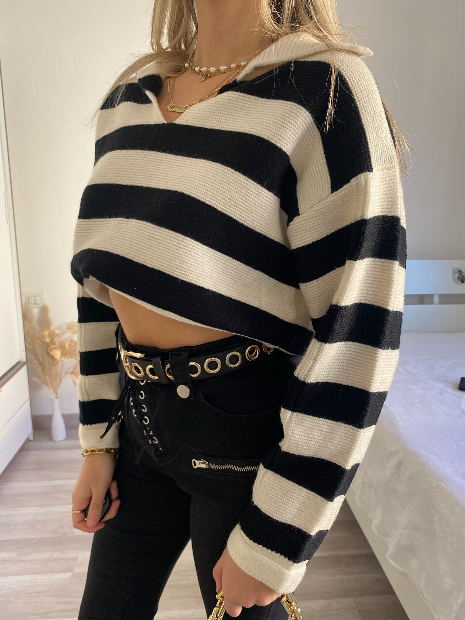 Pull nero e panna con colletto - R.a. Boutique 