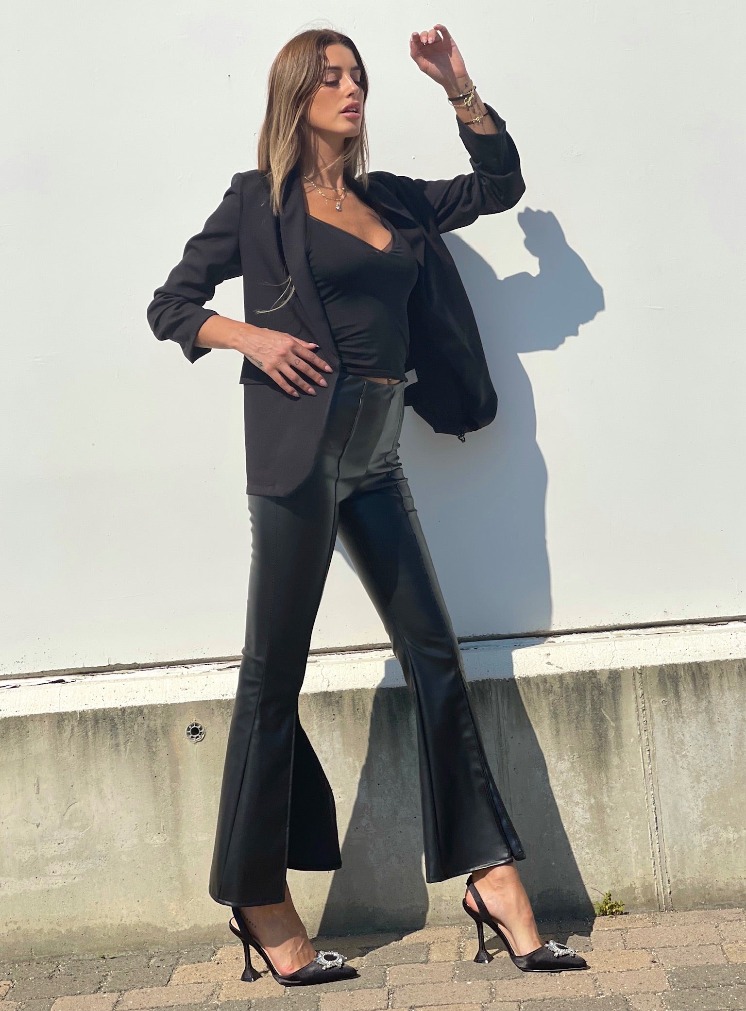 Pantalone in ecopelle con spacco - R.a. Boutique 