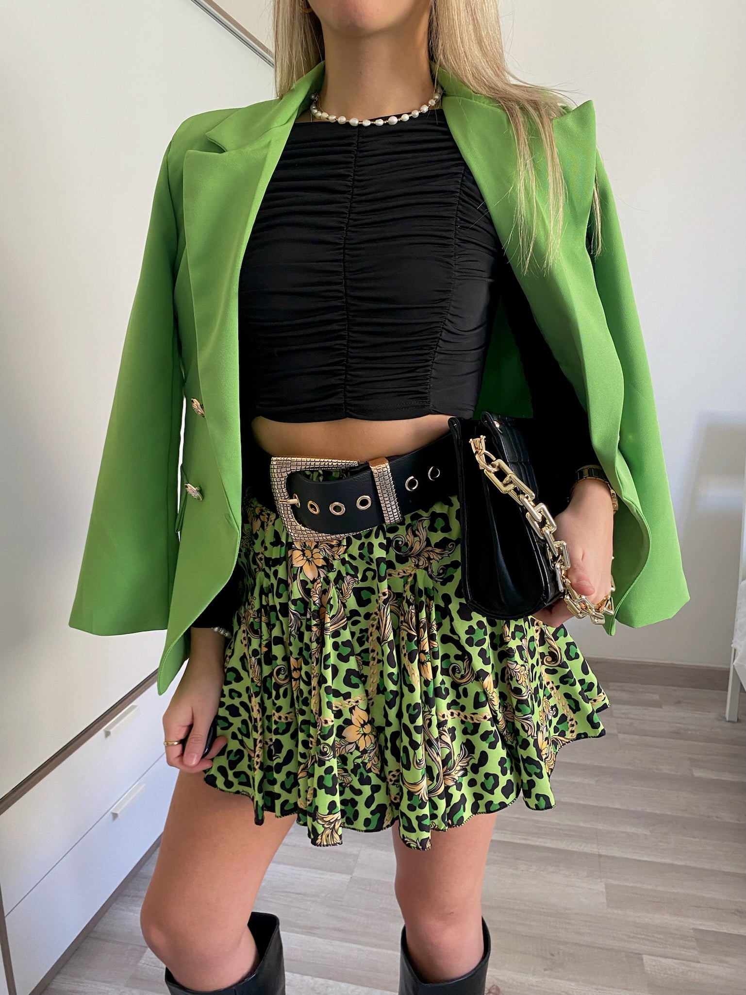 Giacca verde con bottoni oro - R.a. Boutique 