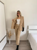 Completo giacca e pantalone beige - R.a. Boutique 