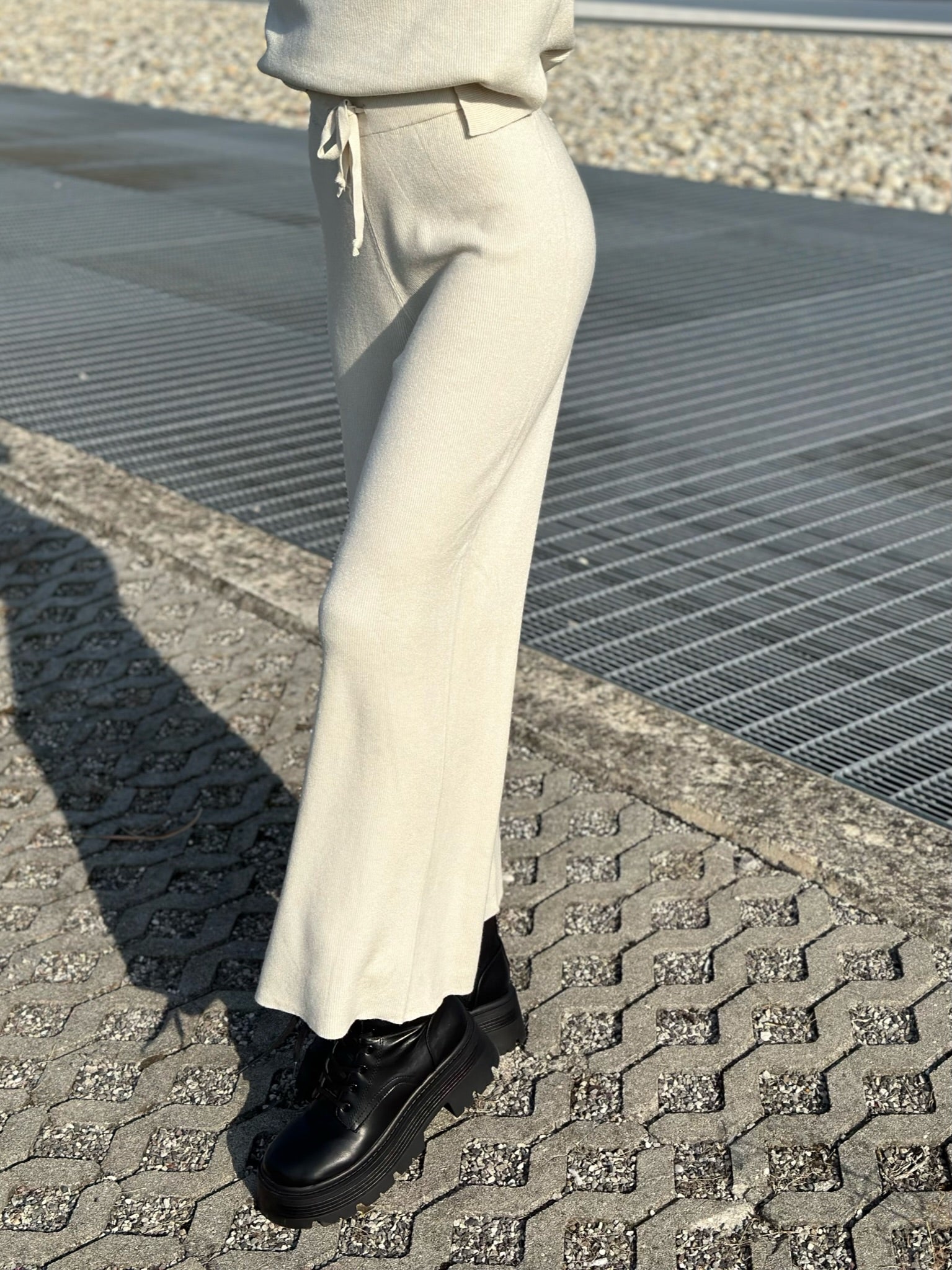 Completo Maglia e pantalone quality beige - R.a. Boutique 