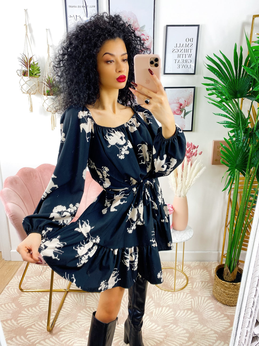 Abito nero a fantasia corto con scollo a barchetta - R.a. Boutique 