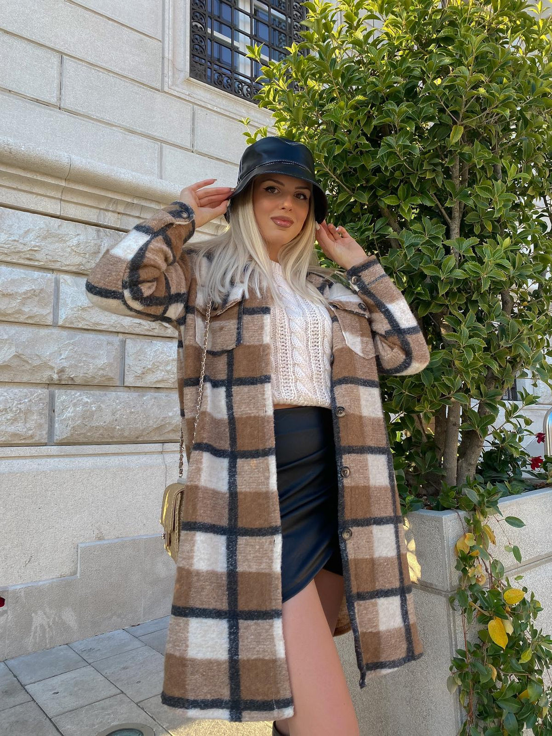 Giacca a quadri lunga Camel Nera - R.a. Boutique 