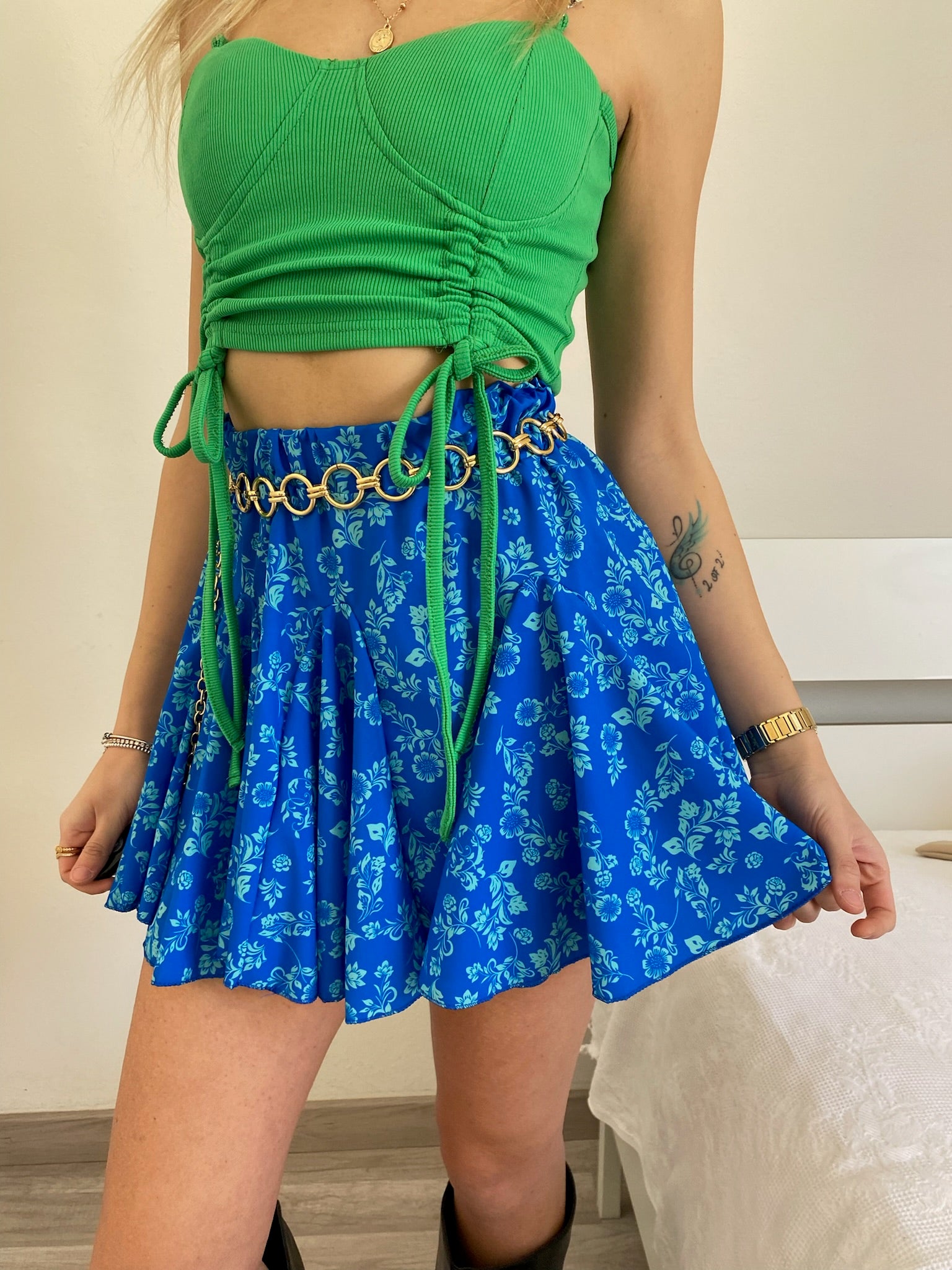 Gonna a ruota azzurra a fiorellini tiffany - R.a. Boutique 