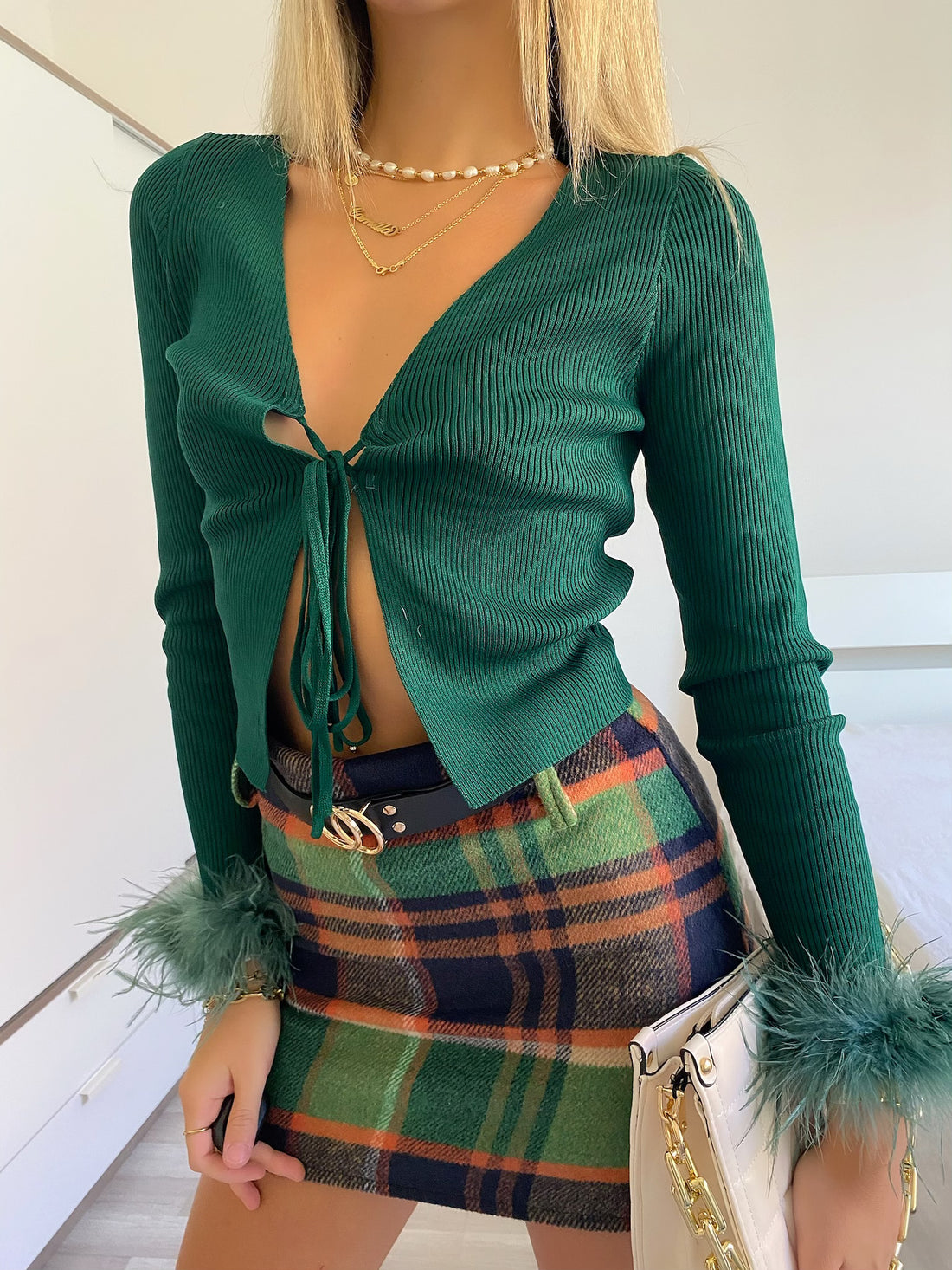 Maglia crop con piume Verde bottiglia - R.a. Boutique 