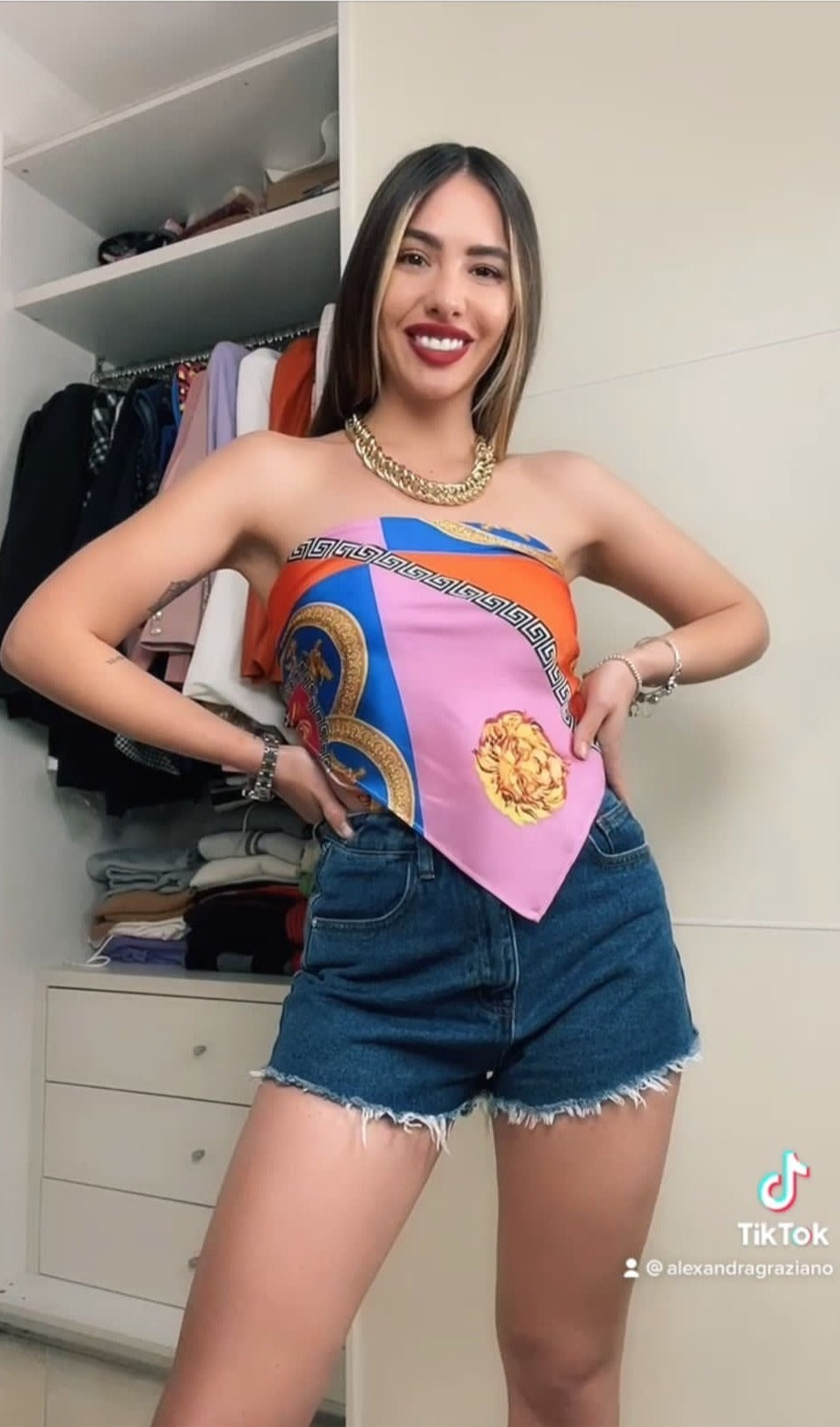 Top stampato con collana - R.a. Boutique 