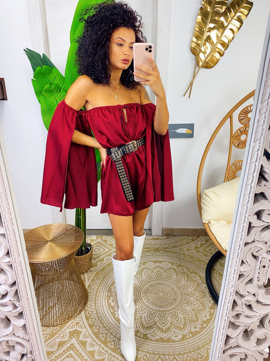 Tutina in raso con scollo a barchetta manica lunga bordeaux - R.a. Boutique 