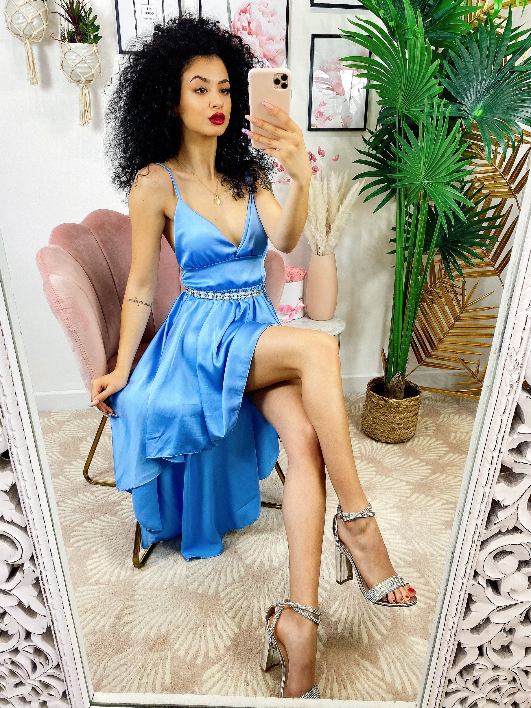 Abito in raso con gonna asimmetrica carta da zucchero - R.a. Boutique 