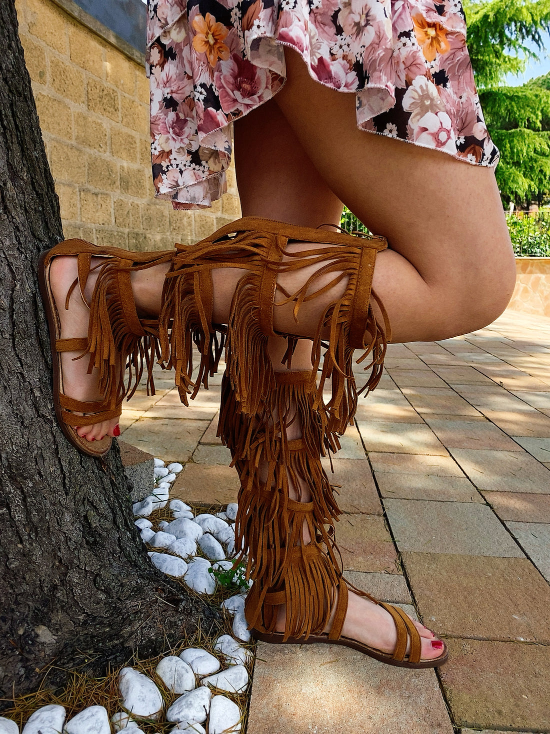 Sandali alla schiava con frange camel - R.a. Boutique 