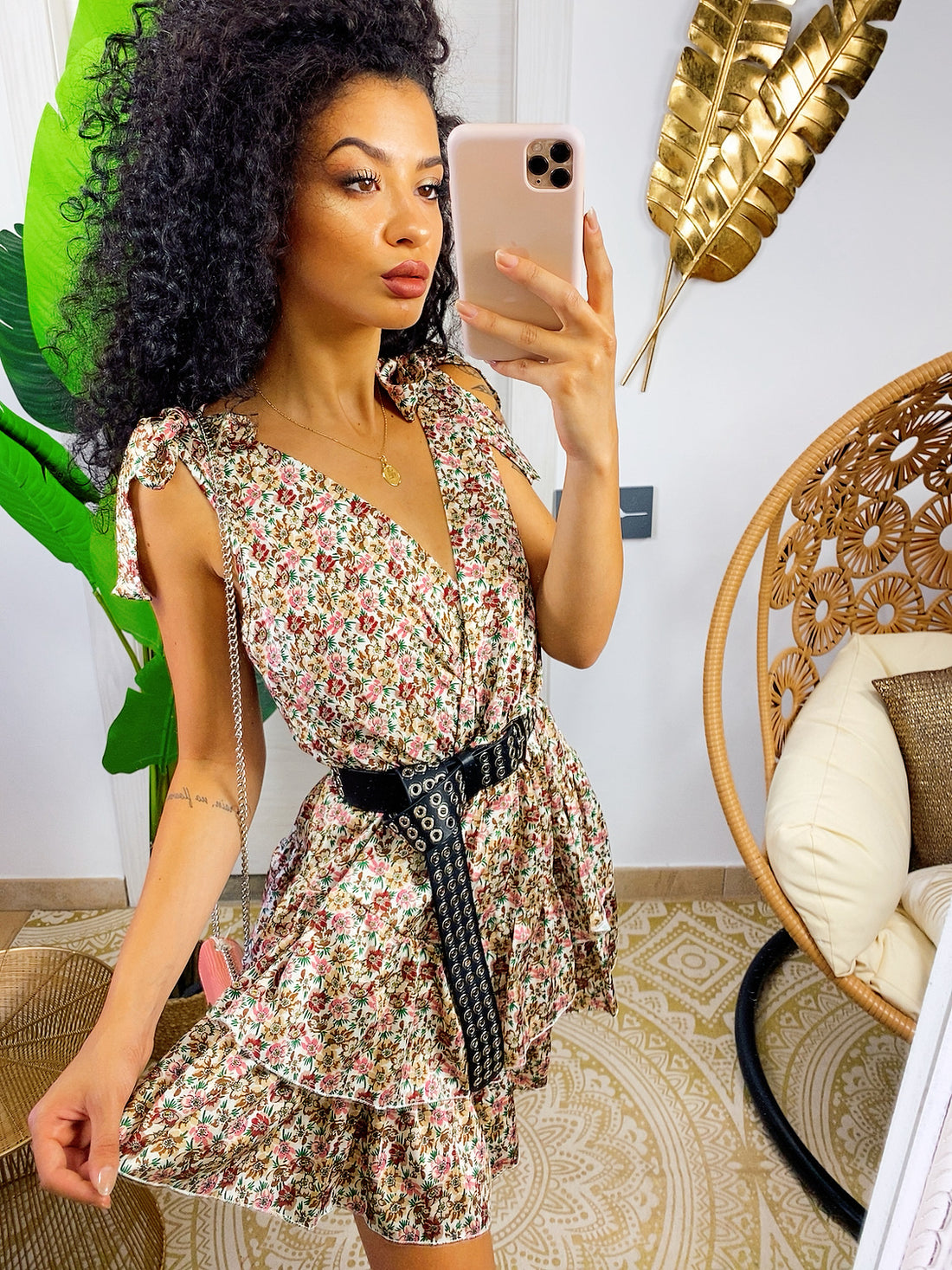 Abito corto con fiorellini beige - R.a. Boutique 