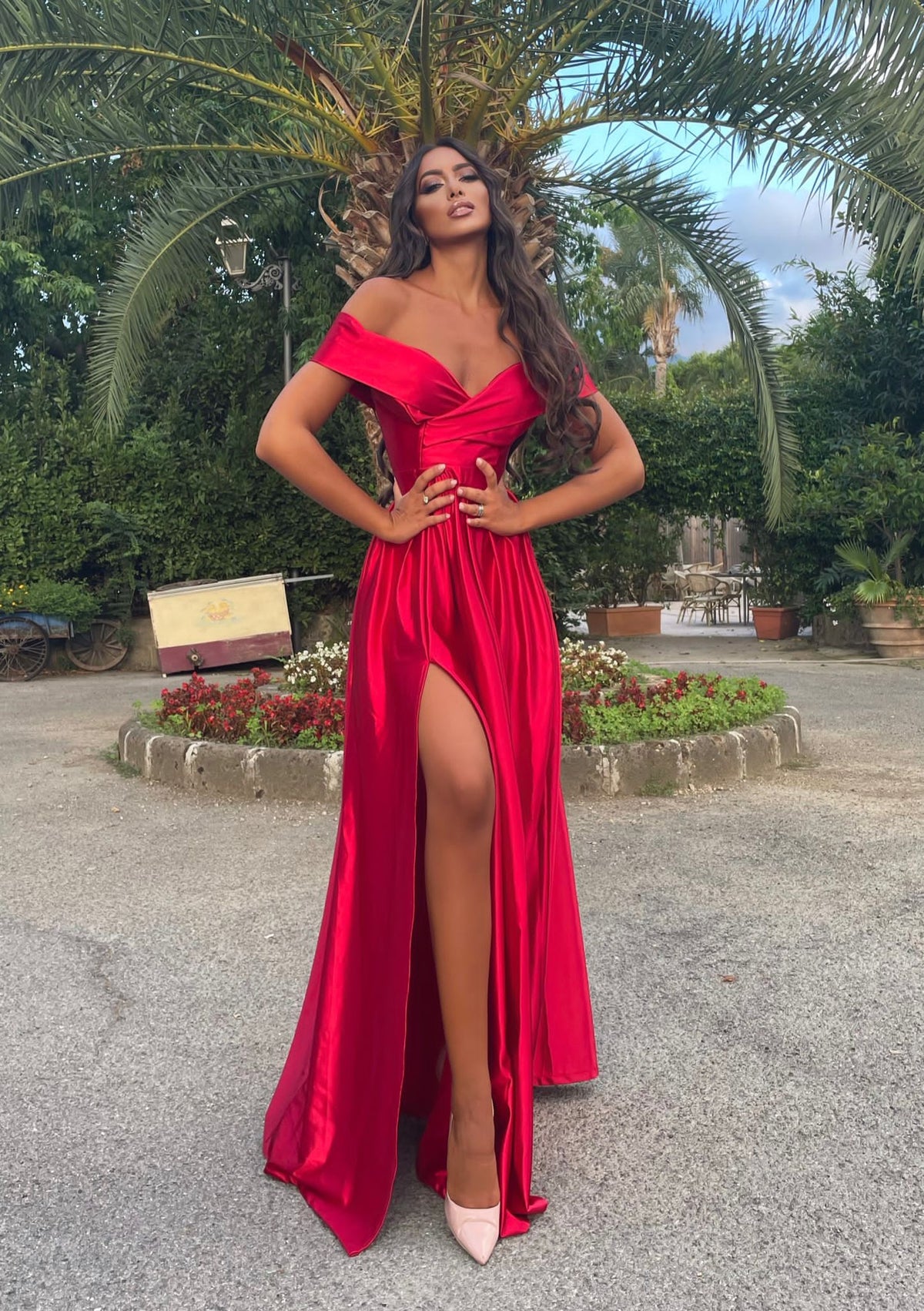 Robe Bustier à Col Bateau - Manches Courtes, Jupe Fluide, En Crêpe De Viscose