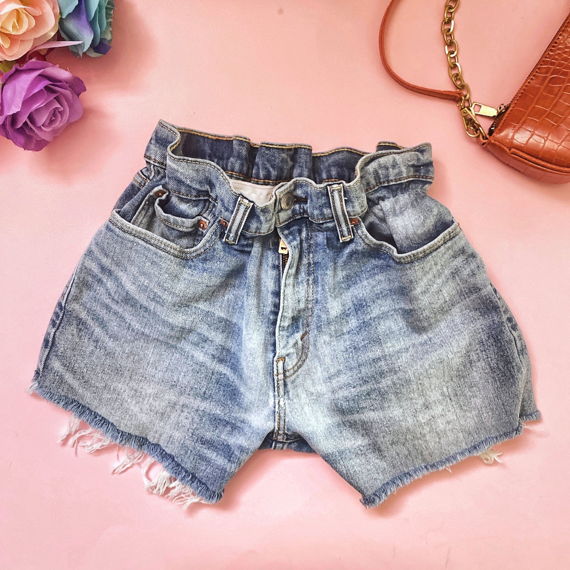 Levi’s Short Vintage con borchie Basic e tasca girata bagno medio - R.a. Boutique 