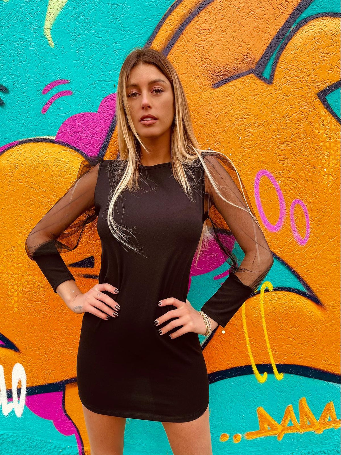 Abito nero con maniche velate e polsino - R.a. Boutique 