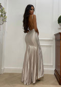 Abito a sirena beige - R.a. Boutique 