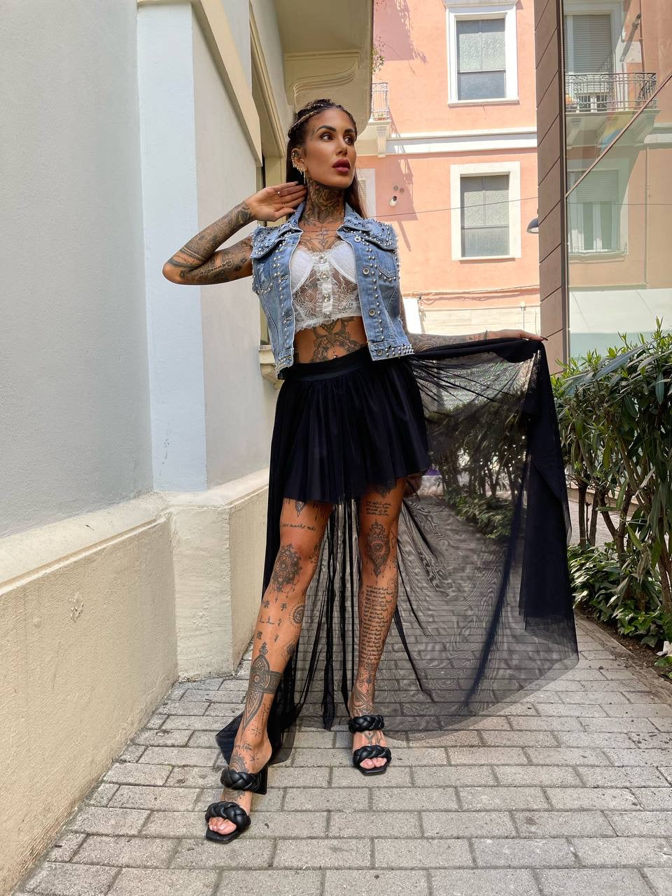 Smanicato di jeans con borchie - R.a. Boutique 