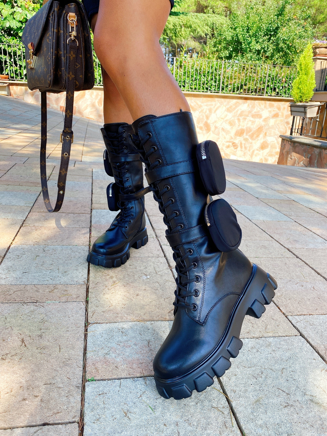 Biker Black alto con marsupi - R.a. Boutique 