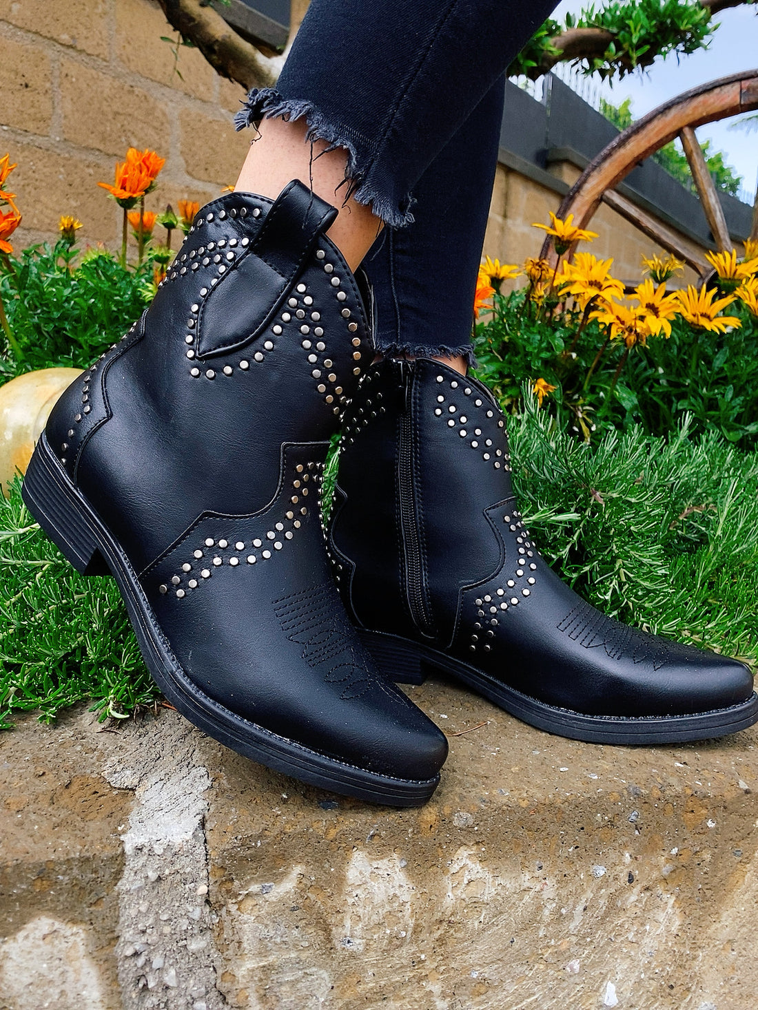 Texano con borchie - R.a. Boutique 